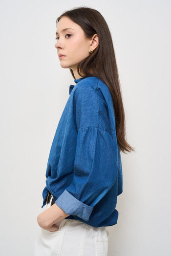 Camicia donna in denim medio. - 4