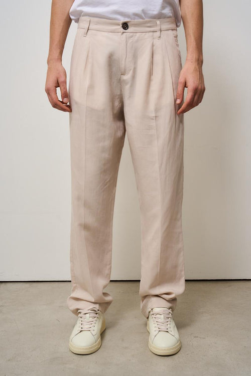 Pantalone uomo con pinces