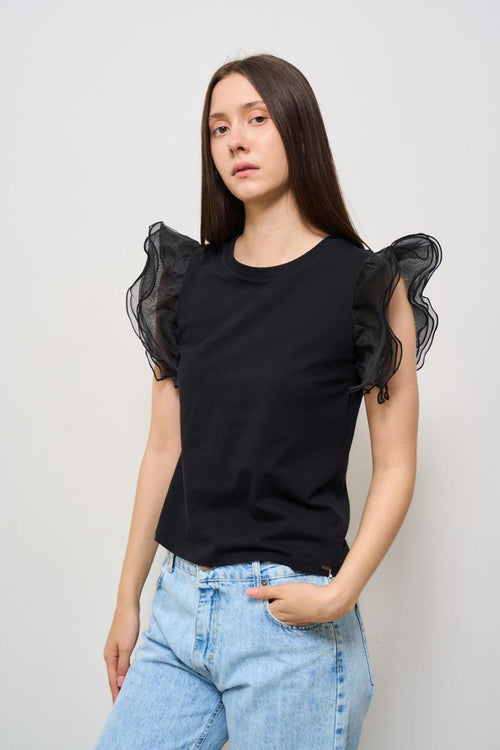 T-shirt donna girocollo nero con volant