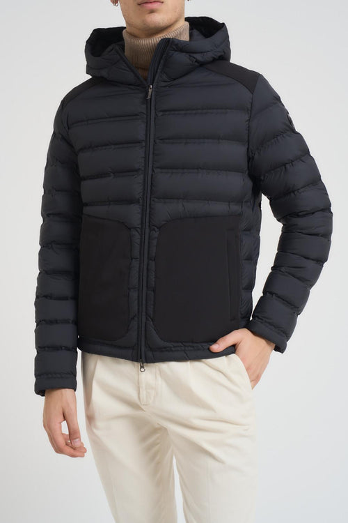 Piumino uomo trapuntato nero.