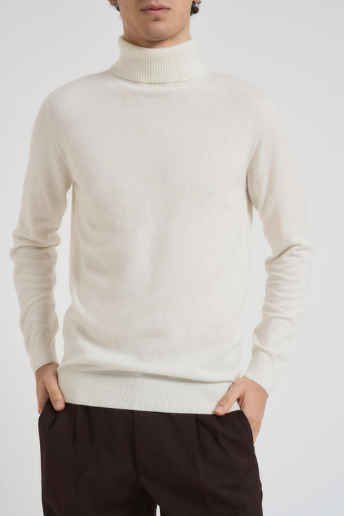 Dolcevita uomo bianco