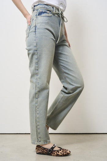 Sandblasted women's jeans with drawstring waist - 3