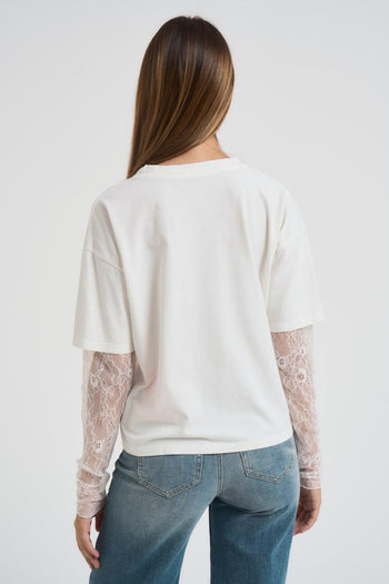 T-shirt donna bianca con maniche in pizzo - 4
