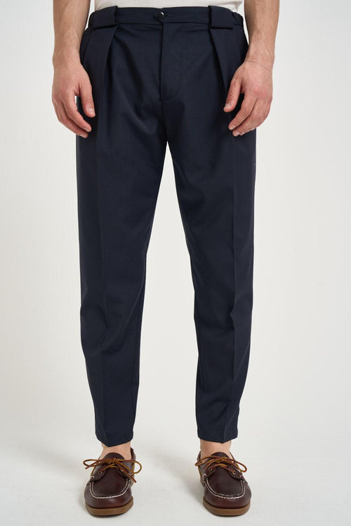 Pantalone uomo con pinces blu