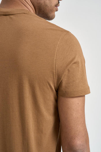 T-shirt uomo girocollo cammello - 4