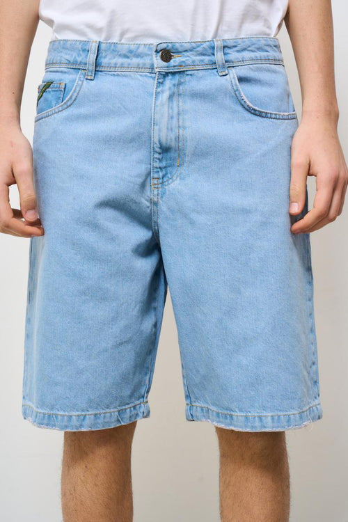 Bermuda uomo in denim chiaro