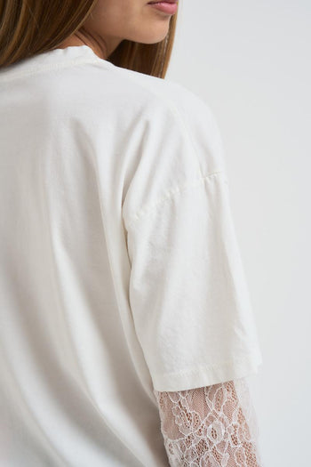 T-shirt donna bianca con maniche in pizzo - 6
