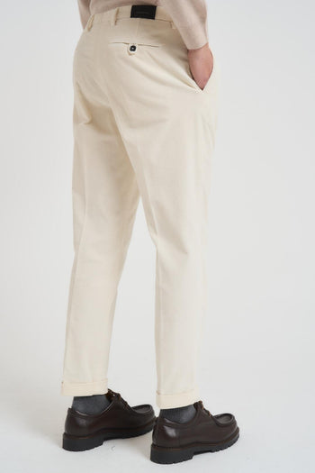 Pantalone uomo con pence in velluto panna - 4