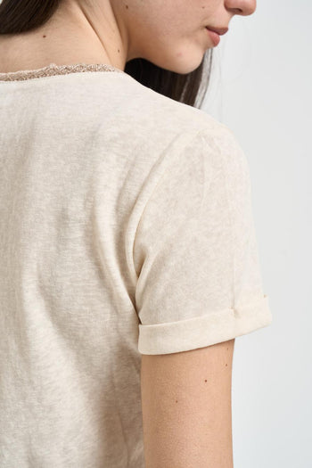 T-shirt donna beige con glitter su scollo - 4