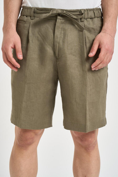 Bermuda uomo in lino verde