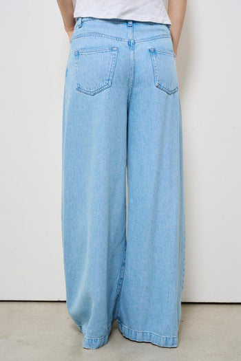 Jeans donna wide leg in denim chiaro - 4
