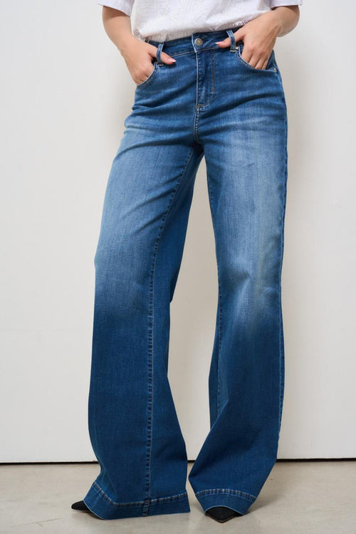 Jeans donna flare in denim scuro - 2