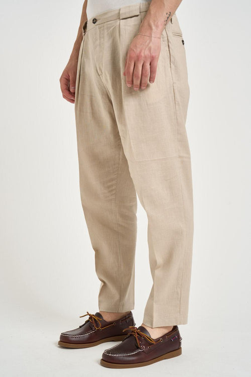 Pantalone uomo in lino con pinces sabbia - 2