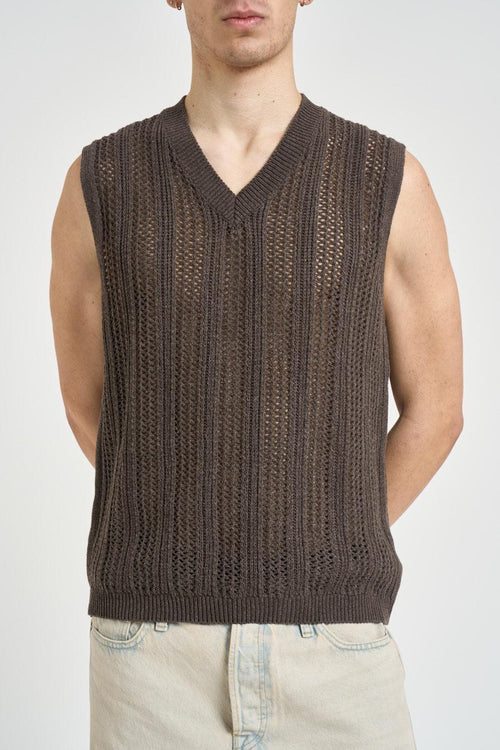 Gilet uomo in maglia traforata marrone - 2
