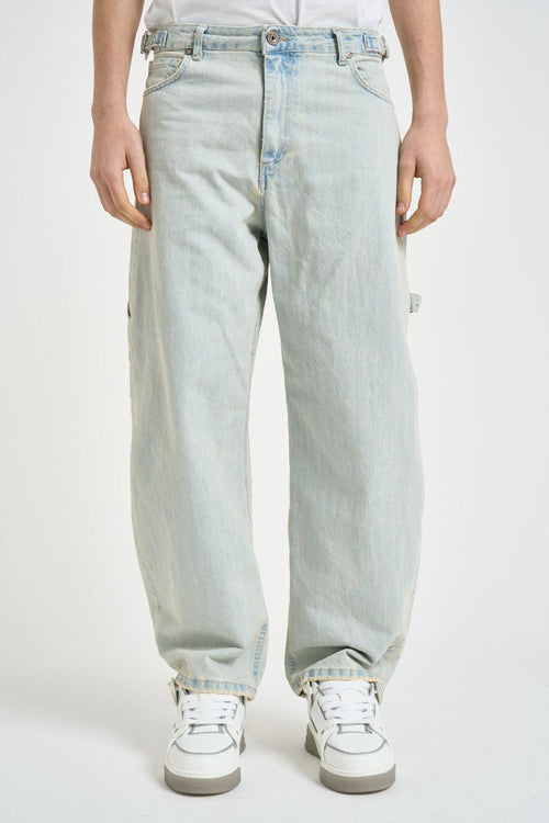 Jeans uomo ampio in denim chiaro