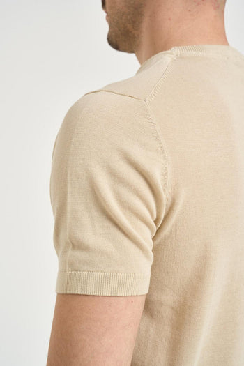 T-shirt uomo in maglia beige - 5