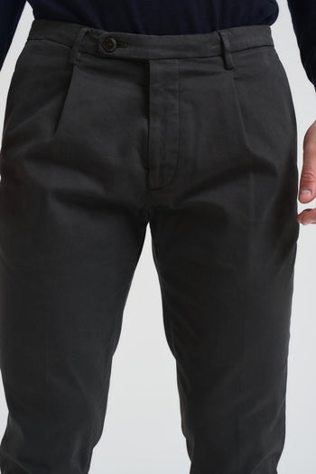 Pantalone uomo con pinces grigio antracite - 5