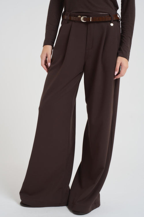 Pantalone donna a palazzo moro