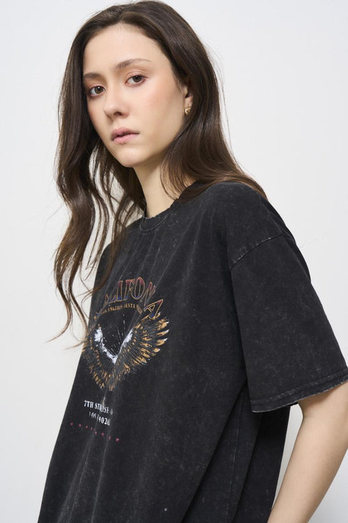 Vintage black oversized women's t-shirt - 2