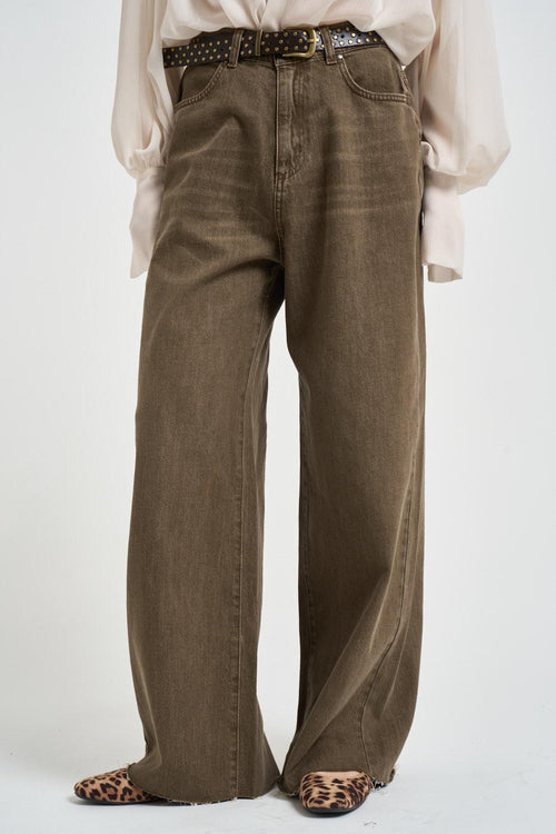 Jeans donna gamba larga in denim marrone