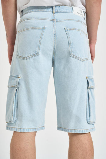 Bermuda uomo in denim azzurro chiaro - 3