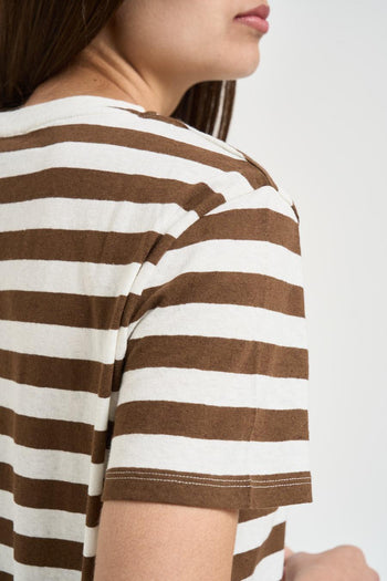 T-shirt donna a righe marrone e bianco - 4