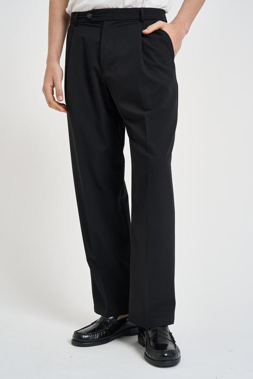 Pantalone uomo con pinces nero