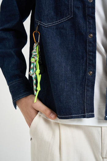 Camicia uomo in denim scuro con patch - 3