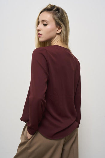 Women's blouse with burgundy ruffles - 4