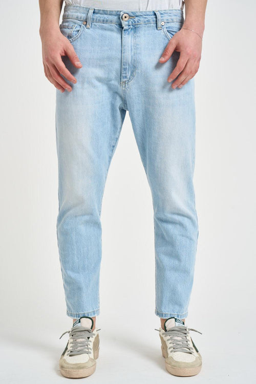 Jeans uomo aderente in denim chiaro