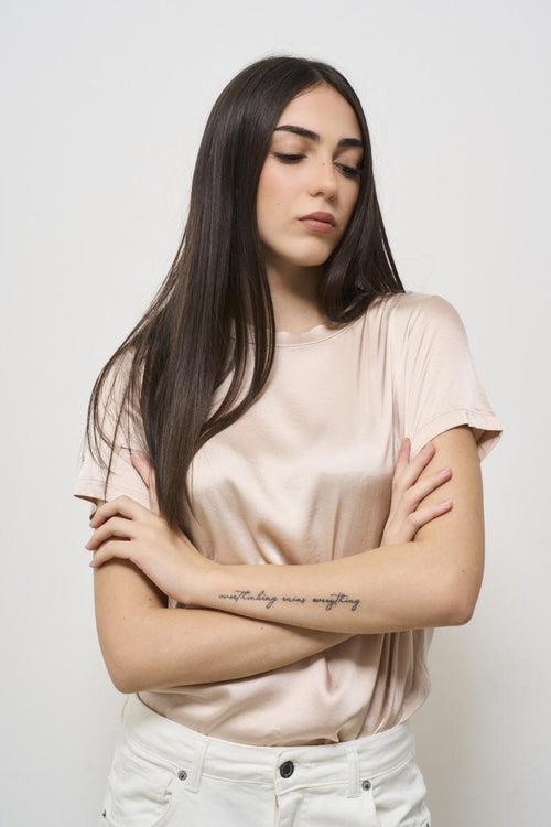 Women's pink satin t-shirt - 2