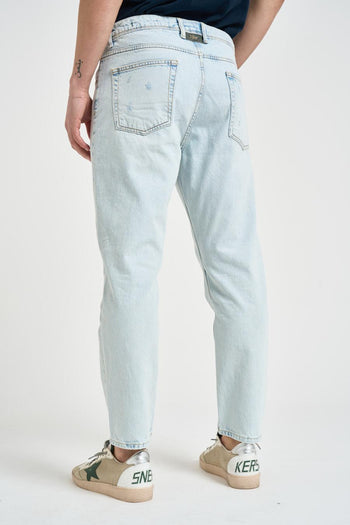 Jeans uomo Yellowstone in denim chiaro con rotture. - 5