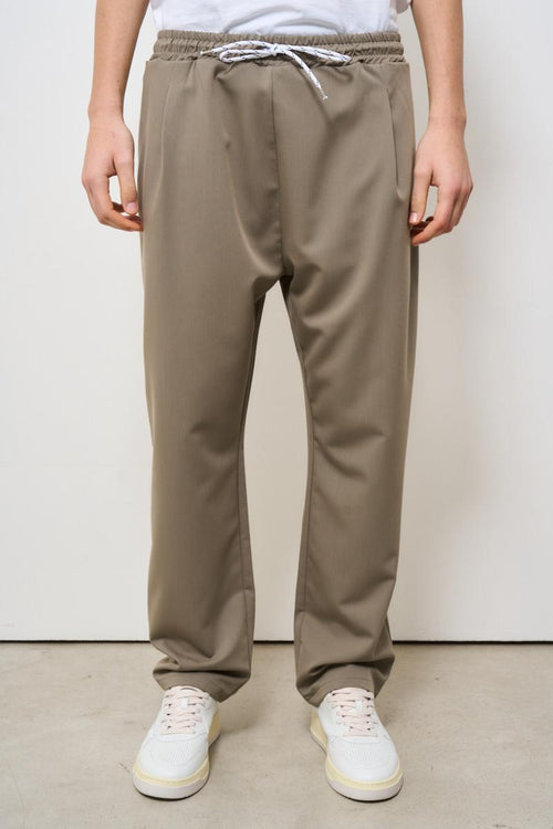 Pantalone uomo dritto tortora