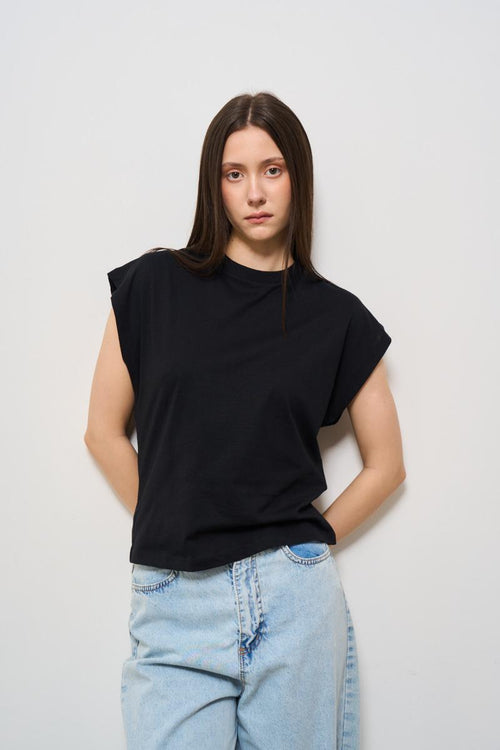 T-shirt donna girocollo nera