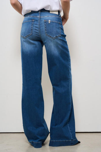 Jeans donna flare in denim scuro - 5