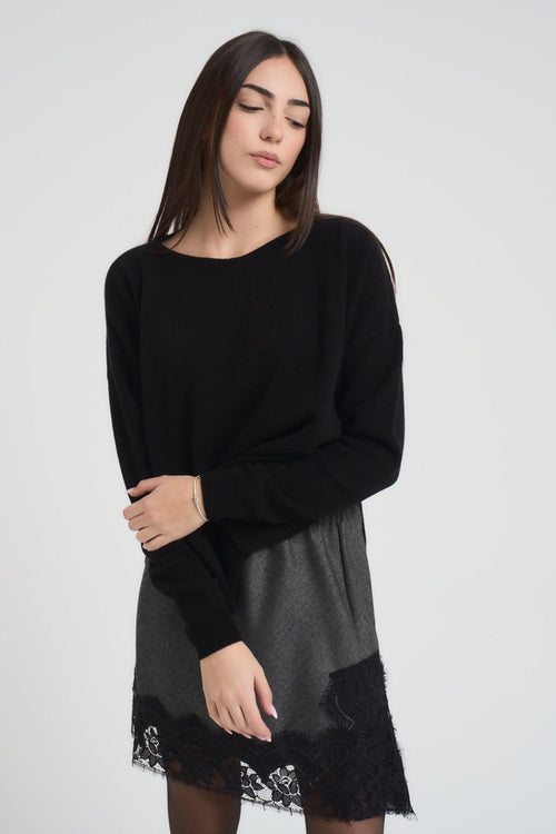 Maglia over donna scollo a barca nera - 2