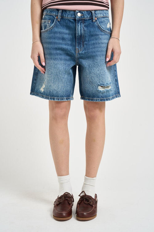 Bermuda donna in denim rotture