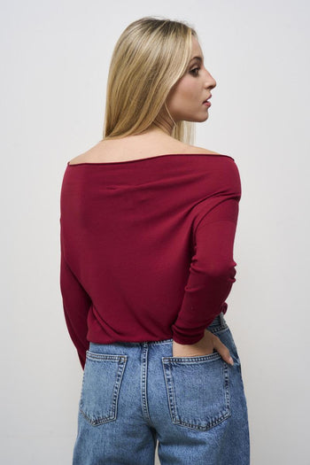 Women's burgundy boat neck sweater - 3