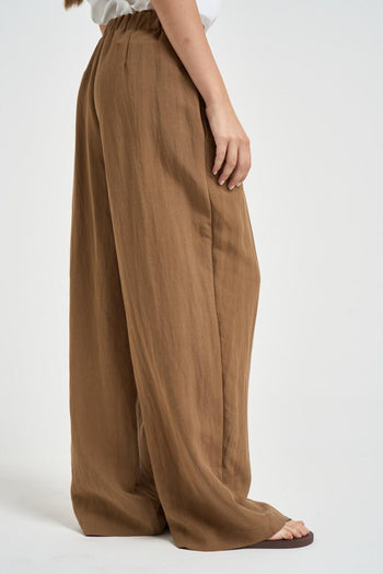 Pantalone donna con pinces cammello - 4