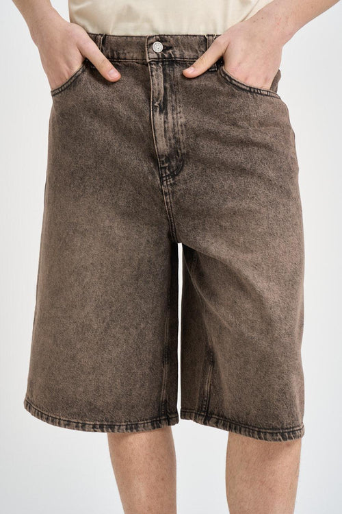 Bermuda uomo effetto slavato in denim marrone