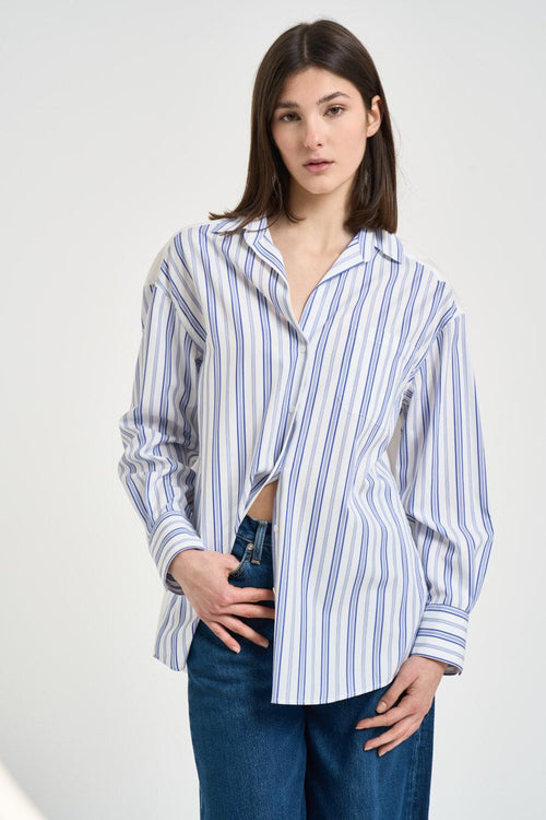 Camicia donna con inserto ricamato azzurra e bianca