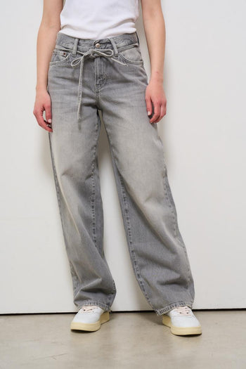 Jeans donna in denim grigio - 3