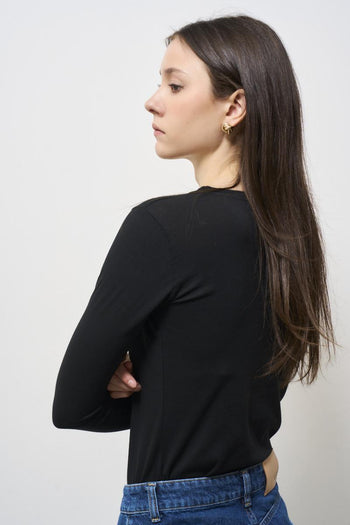 Women's black crew neck t-shirt - 5