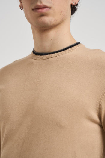 Maglia uomo girocollo con toppe cammello - 4
