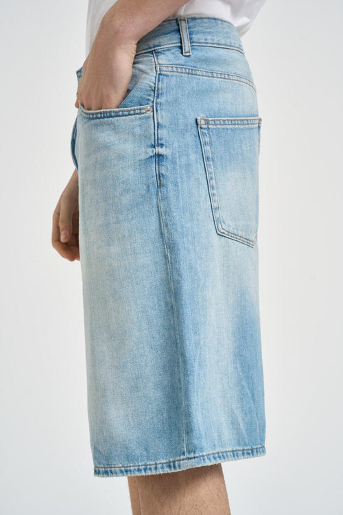Bermuda uomo in denim chiaro - 2
