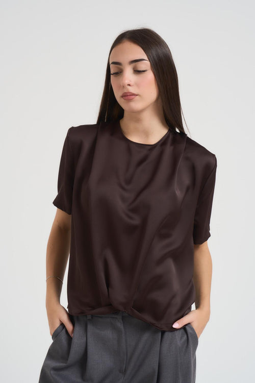T-shirt donna con dettaglio arricciato sul fondo moro - 2