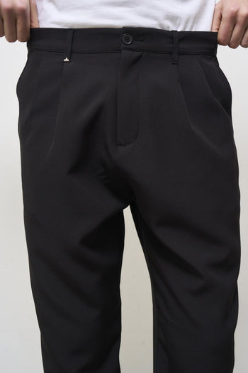 Men's trousers with regular pleats in black - 7