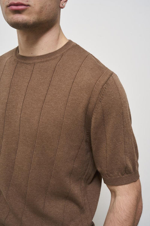 T-shirt uomo girocollo in maglia marrone - 2