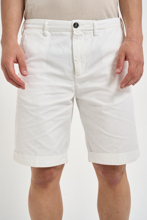 Bermuda uomo bianco